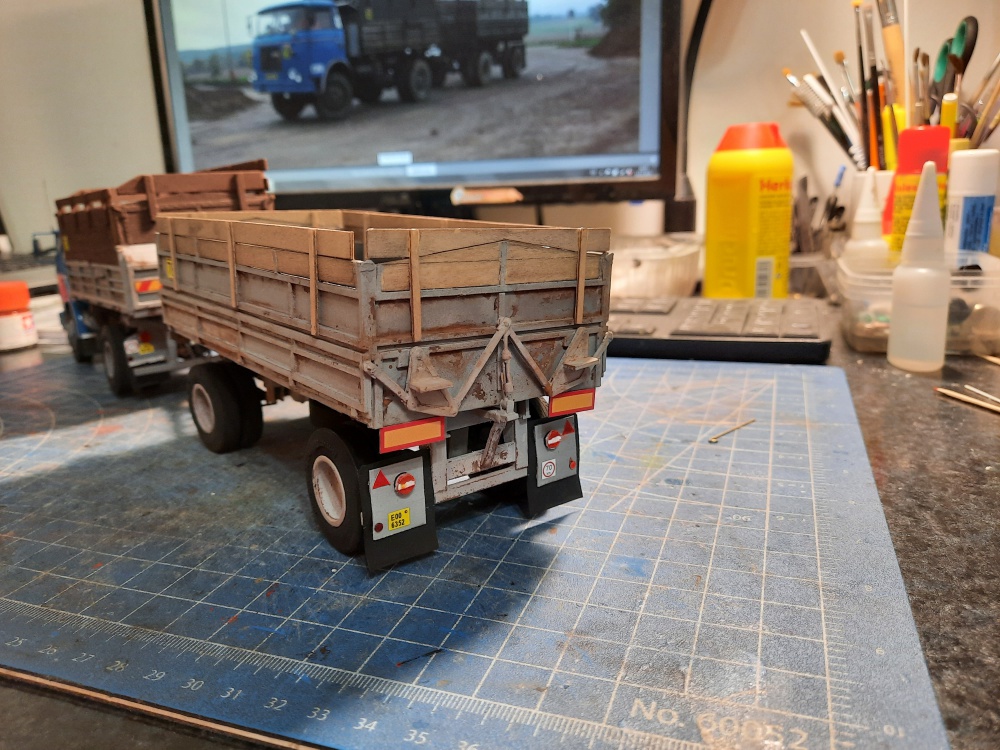 392501