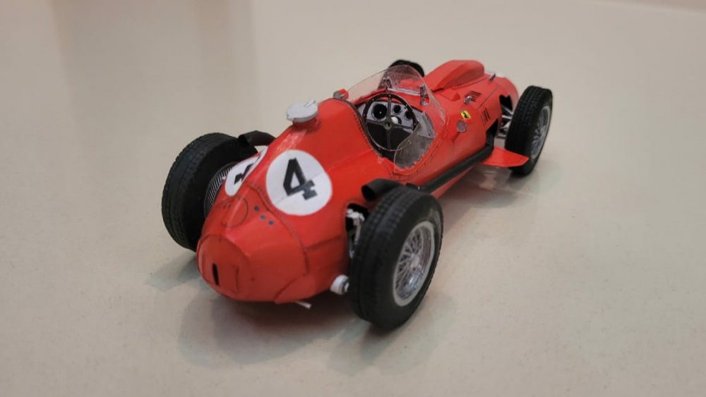 Ferrari 246 Dino F1 - Mike Hawthorn - GP França 1958 (Plná velikost v novém okně) Ferrari 246 Dino F1 - Mike Hawthorn - GP França 1958