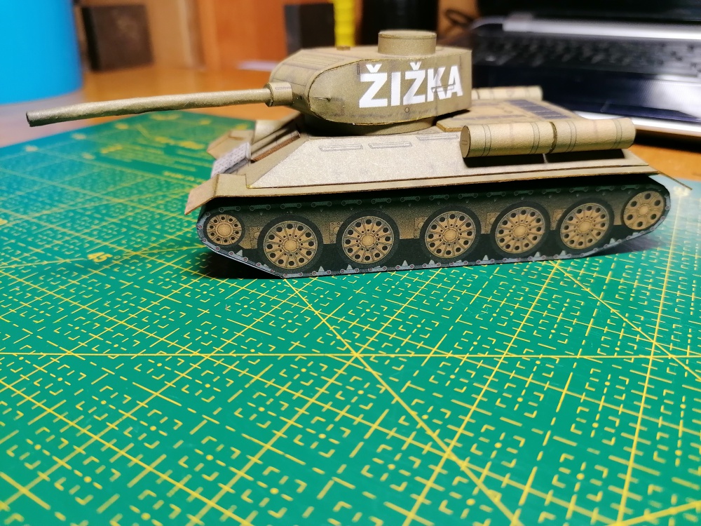 T34/85 - žížka (Plná velikost v novém okně) T34/85 - žížka