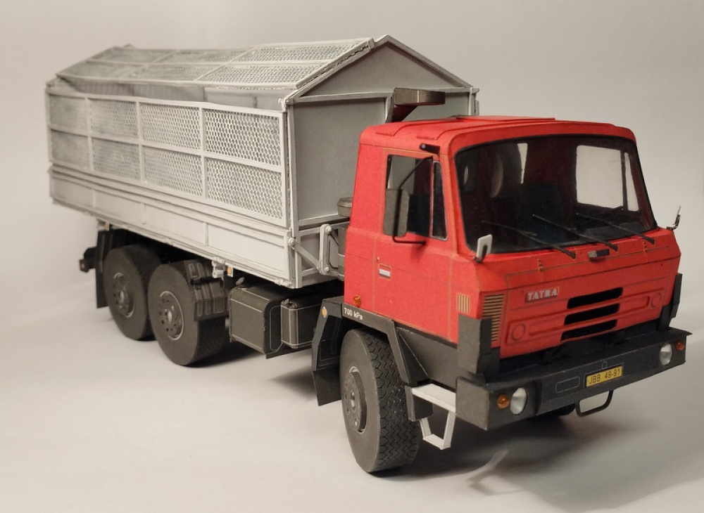 Tatra 148 Agro + Tatra 815 Agro (Plná velikost v novém okně) Tatra 148 Agro + Tatra 815 Agro