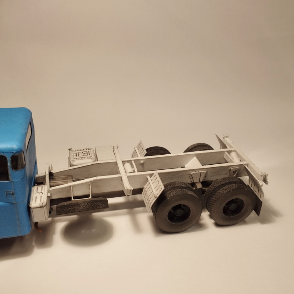 405157