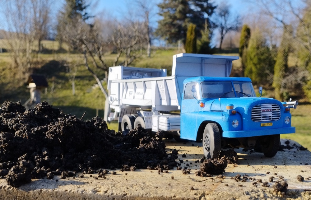 412726