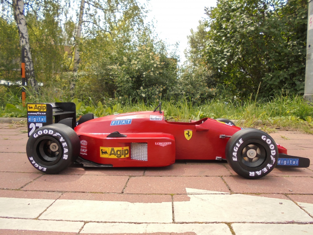 Ferrari F1 / 87 tipo 638 turbo (Plná velikost v novém okně) Ferrari F1 / 87 tipo 638 turbo