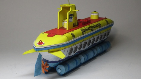 �lut� ponorka Golden Salmon