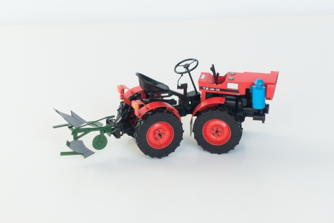 Agrostroj TK-4K-14 s nástroji Agrostroj TK-4K-14 s nástroji