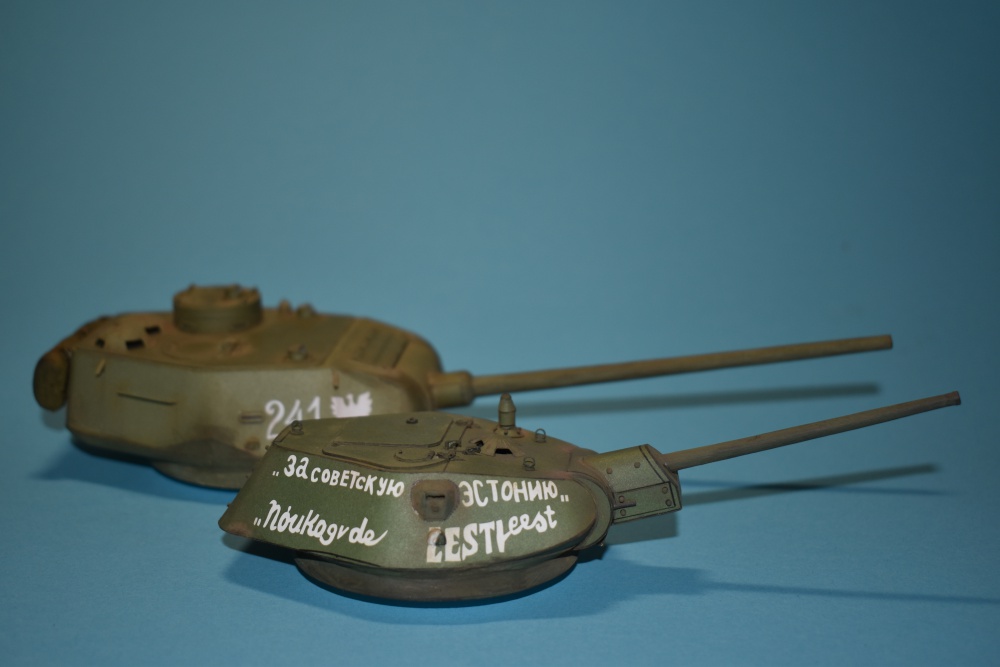 T 34/76 + T 34/85 (Plná velikost v novém okně) T 34/76 + T 34/85
