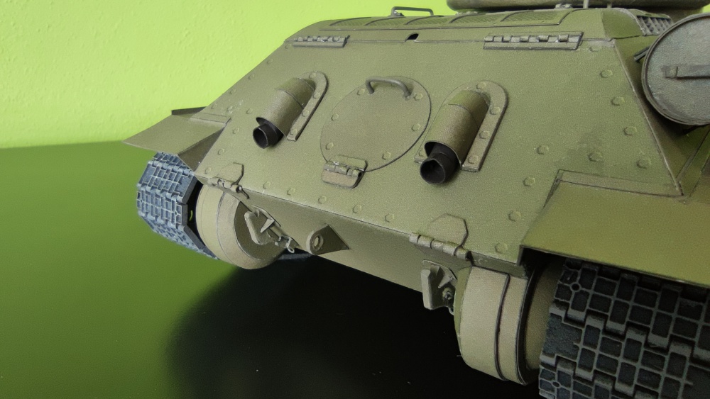 T-34/85 (Plná velikost v novém okně) T-34/85