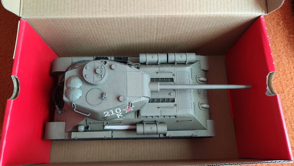 T-34/85 (Pln� velikost v nov�m okn�) T-34/85