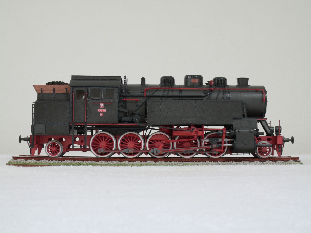 394832