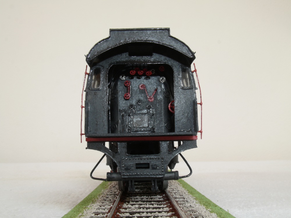 394843
