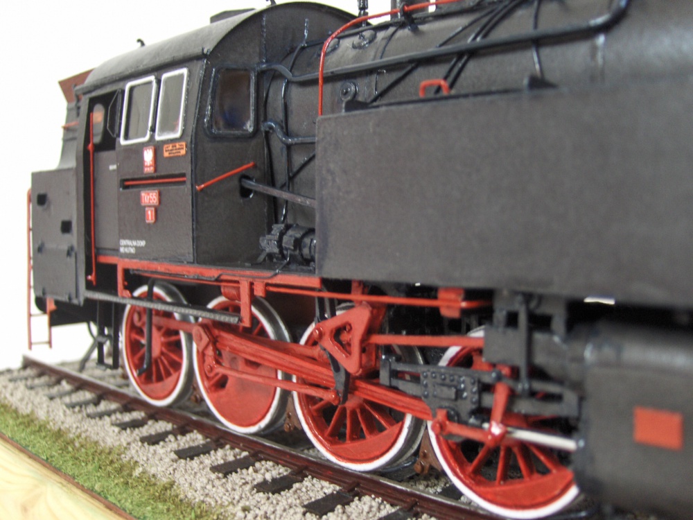 394996