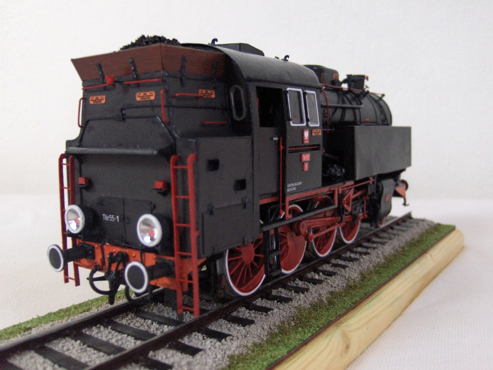 395001