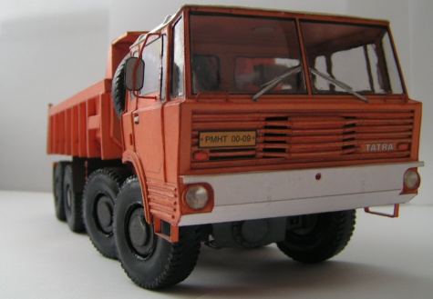 Tatra 813  8x8 S1 kolos