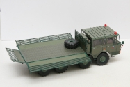 Tatra 813 8x8 vojensk� valn�k,taha� + Transporta P32