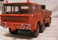 Tatra 813  6x6 taha� p��v�s� + Transporta P50