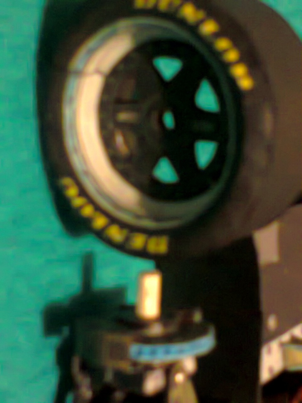 395870