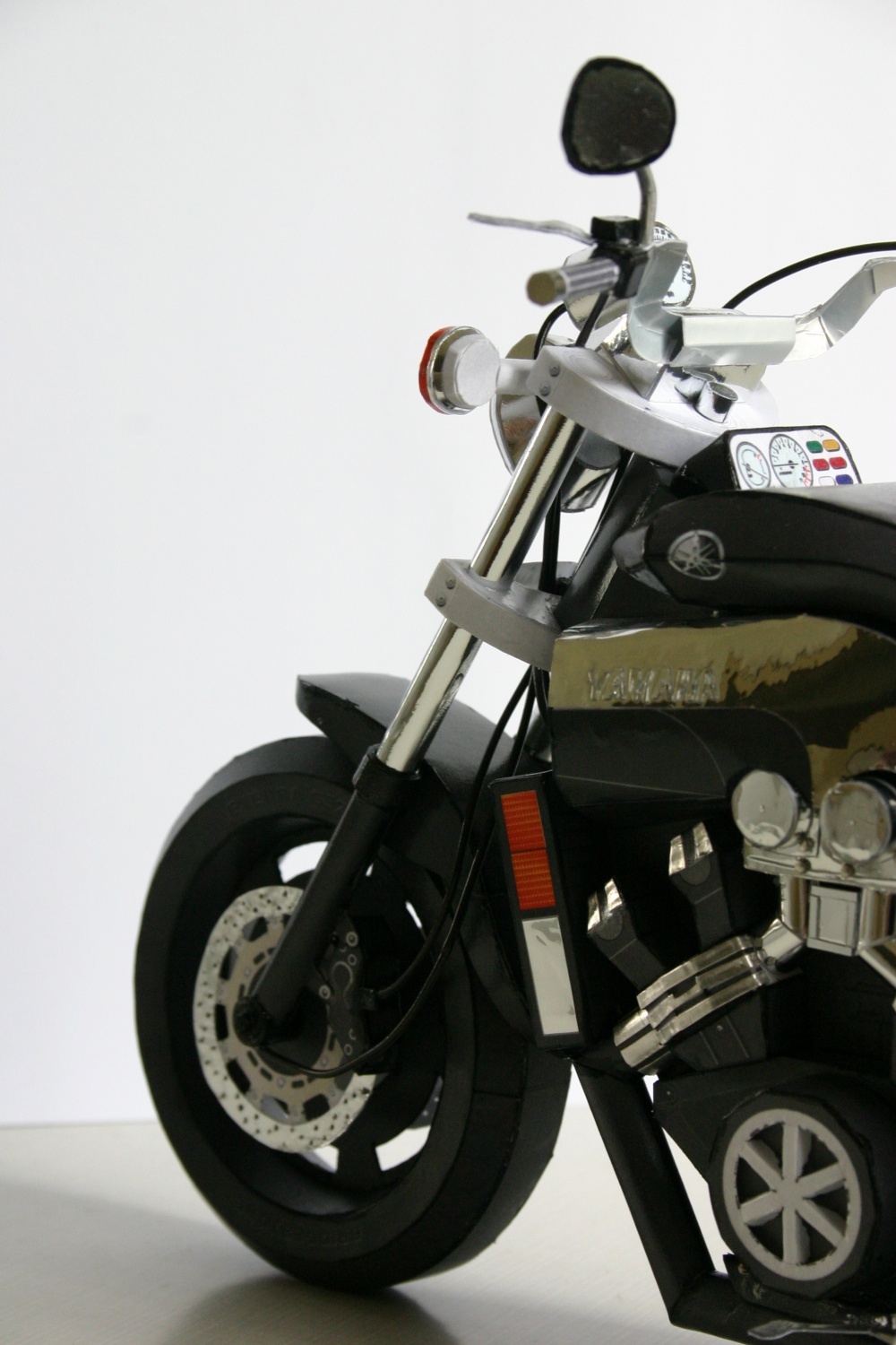 Yamaha V-max 1200 (Plná velikost v novém okně) Yamaha V-max 1200