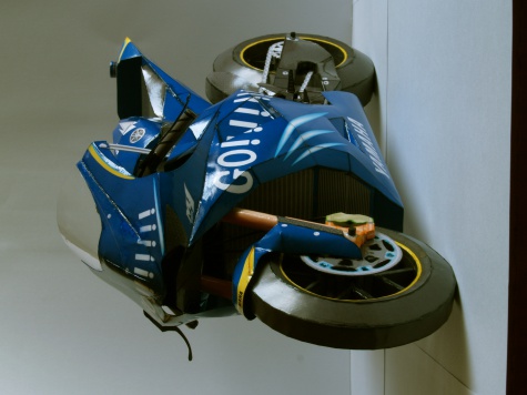 Yamaha YZR - M1 + Rossi Yamaha YZR - M1 + Rossi