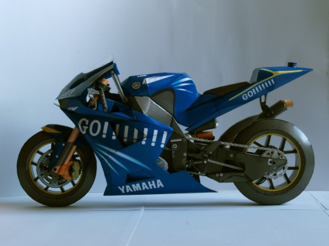 Yamaha YZR - M1 + Rossi Yamaha YZR - M1 + Rossi