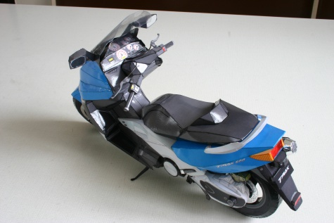 Yamaha T-max