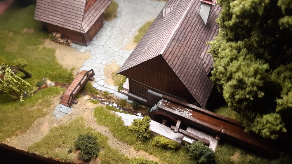 396983