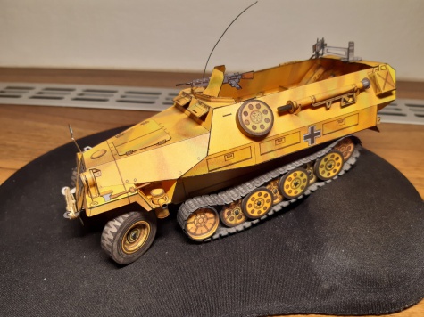 Německý transporter Sdkfz 251/1 D, ZKV Německý transporter Sdkfz 251/1 D, ZKV