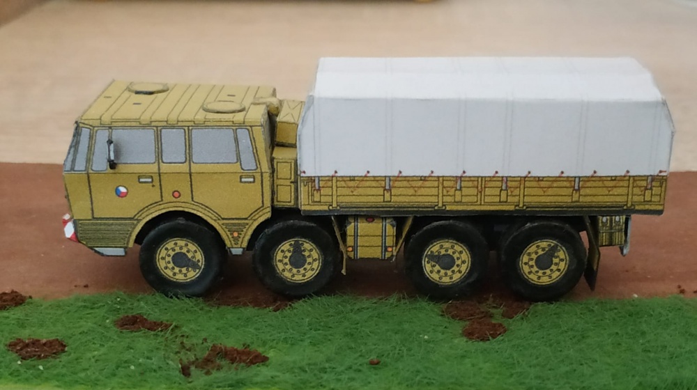 100 army (Plná velikost v novém okně) 100 army