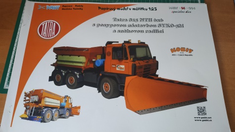 TATRA 815-2 NTH 6x6 s posypovou nádstavbou SYKO-5M a sněhovou radlicí TATRA 815-2 NTH 6x6 s posypovou nádstavbou SYKO-5M a sněhovou radlicí