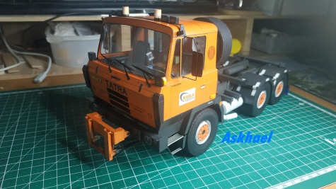 TATRA 815-2 NTH 6x6 s posypovou nádstavbou SYKO-5M a sněhovou radlicí TATRA 815-2 NTH 6x6 s posypovou nádstavbou SYKO-5M a sněhovou radlicí