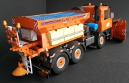 TATRA 815-2 NTH 6x6 s posypovou n�dstavbou SYKO-5M a sn�hovou radlic�