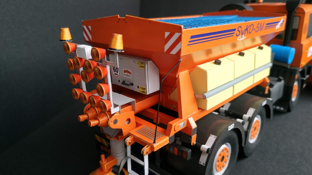 412339