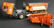TATRA 815-2 NTH 6x6 s posypovou n�dstavbou SYKO-5M a sn�hovou radlic�