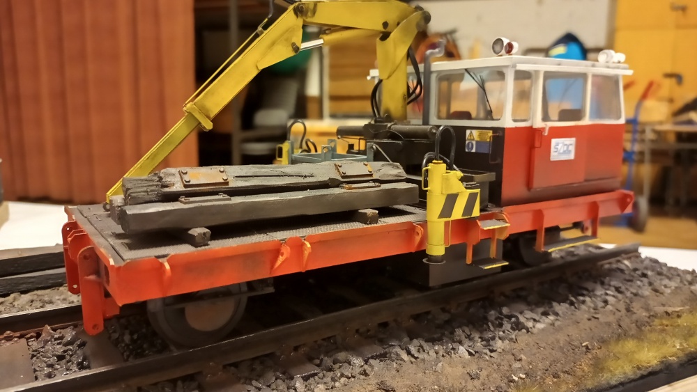 398567