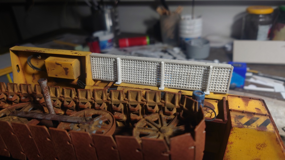 429895