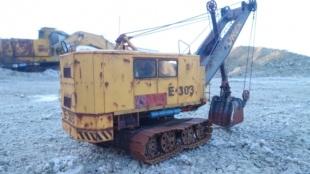 431438