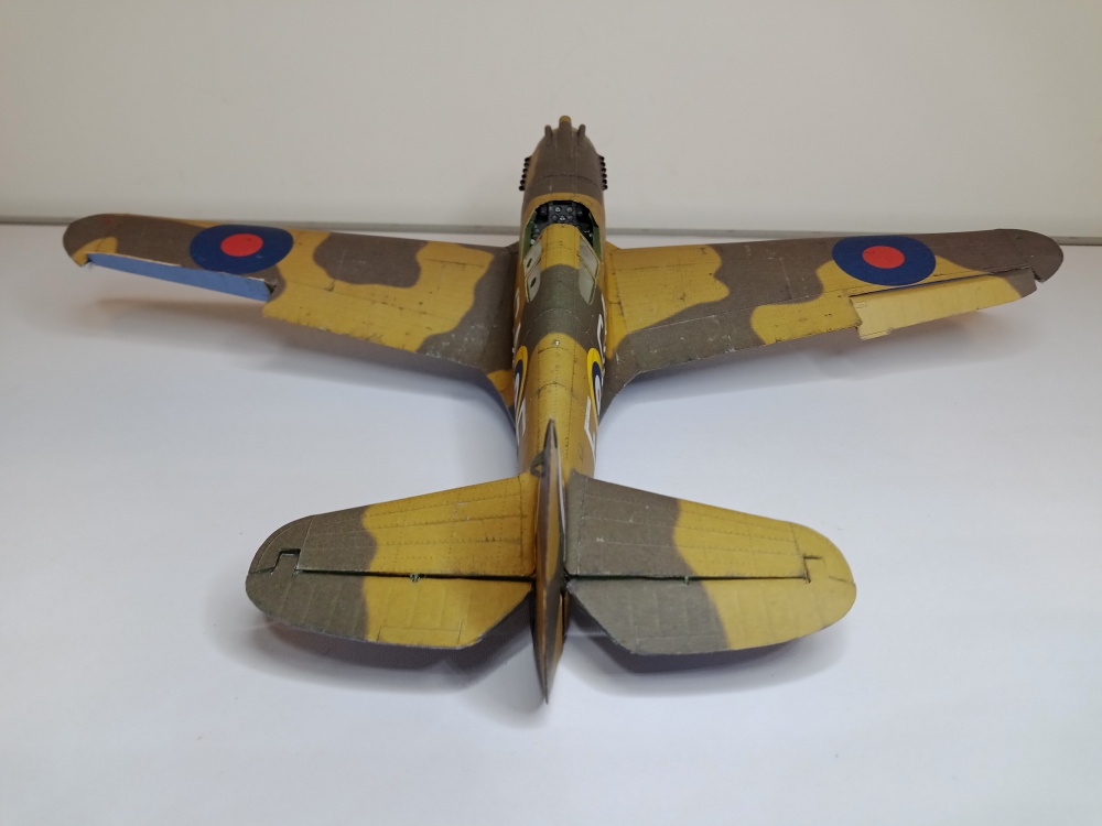 Curtiss Tomahawk IIB / Hallinski / 1:33 (Plná velikost v novém okně) Curtiss Tomahawk IIB / Hallinski / 1:33