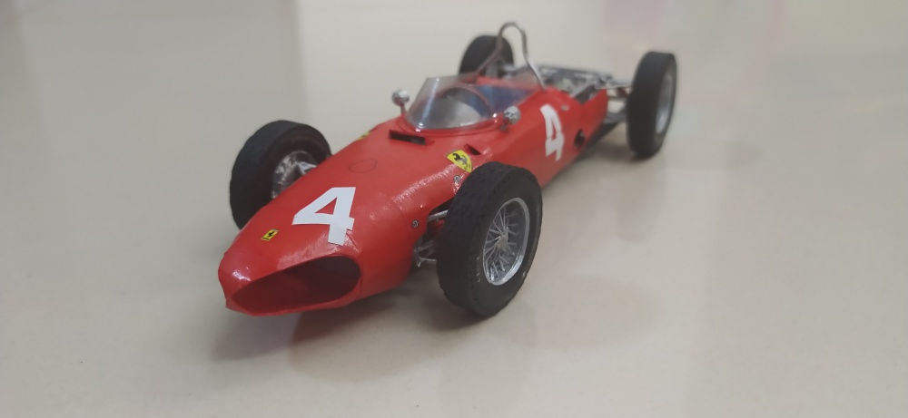 Ferrari 156 Sharknose - Phil Hill -GP da Belgica 1961 (Plná velikost v novém okně) Ferrari 156 Sharknose - Phil Hill -GP da Belgica 1961