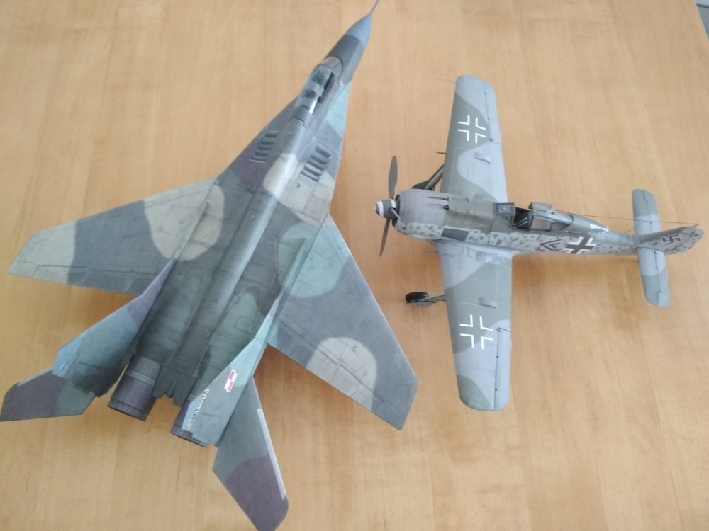 MiG-29A (Fulcrum-A) (Plná velikost v novém okně) MiG-29A (Fulcrum-A)