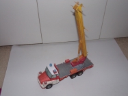 Cisternov� st��ka�ka CAS 32-T 148 a vysokozdvi�n� po��rn� plo�ina PP27-1 modely z ABC vs Ripper Works Richard V��kovsk�/MUDr. Jan Bruthans m 1:32