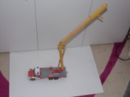Cisternov� st��ka�ka CAS 32-T 148 a vysokozdvi�n� po��rn� plo�ina PP27-1 modely z ABC vs Ripper Works Richard V��kovsk�/MUDr. Jan Bruthans m 1:32