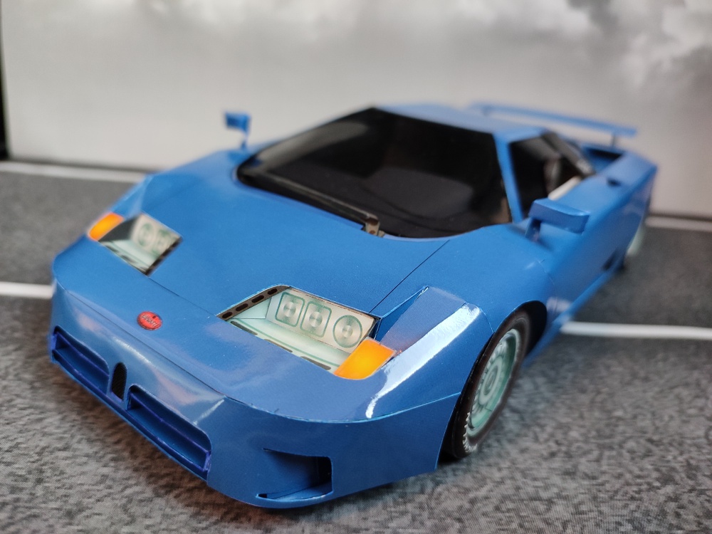 Bugatti EB110 GT (Plná velikost v novém okně) Bugatti EB110 GT