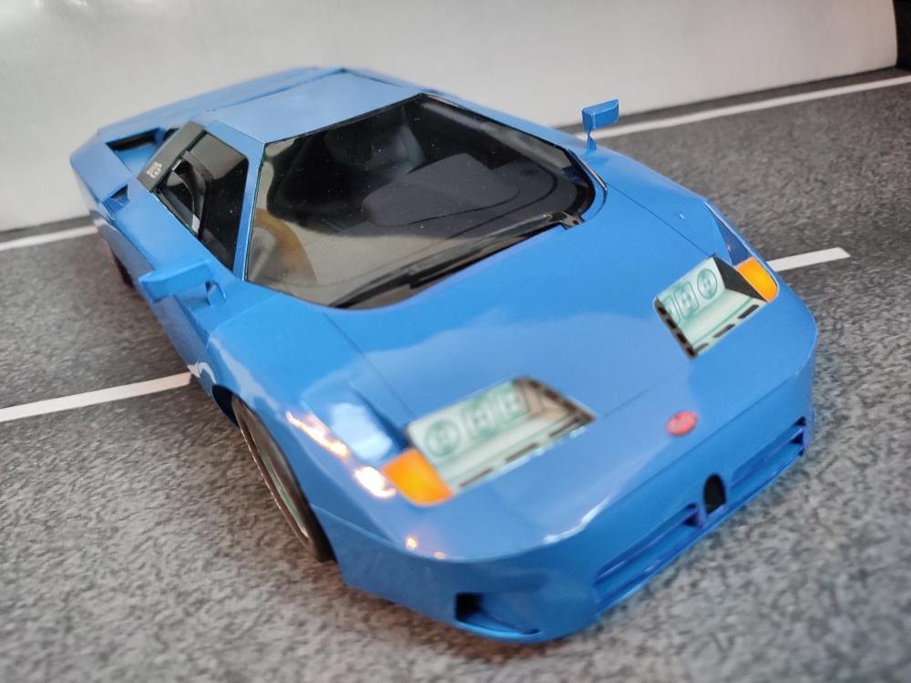 Bugatti EB110 GT (Plná velikost v novém okně) Bugatti EB110 GT