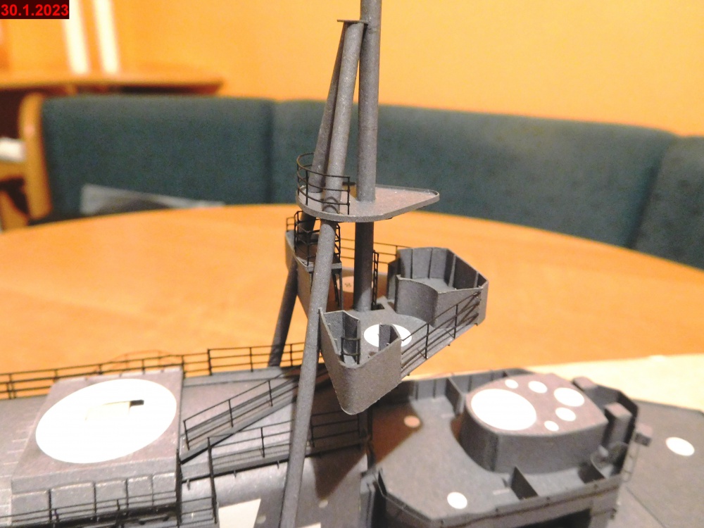 414431