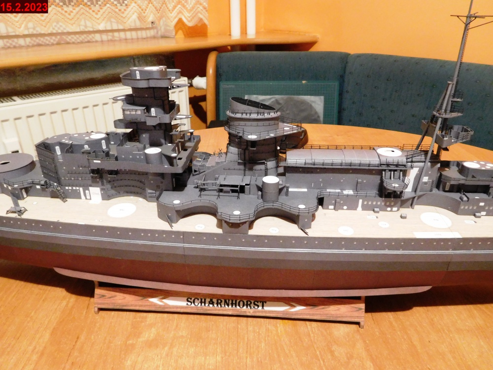415041