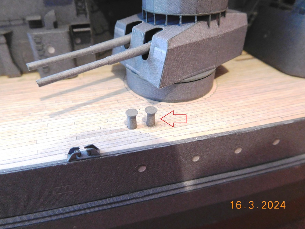 428027