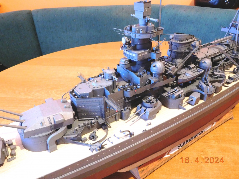 428404