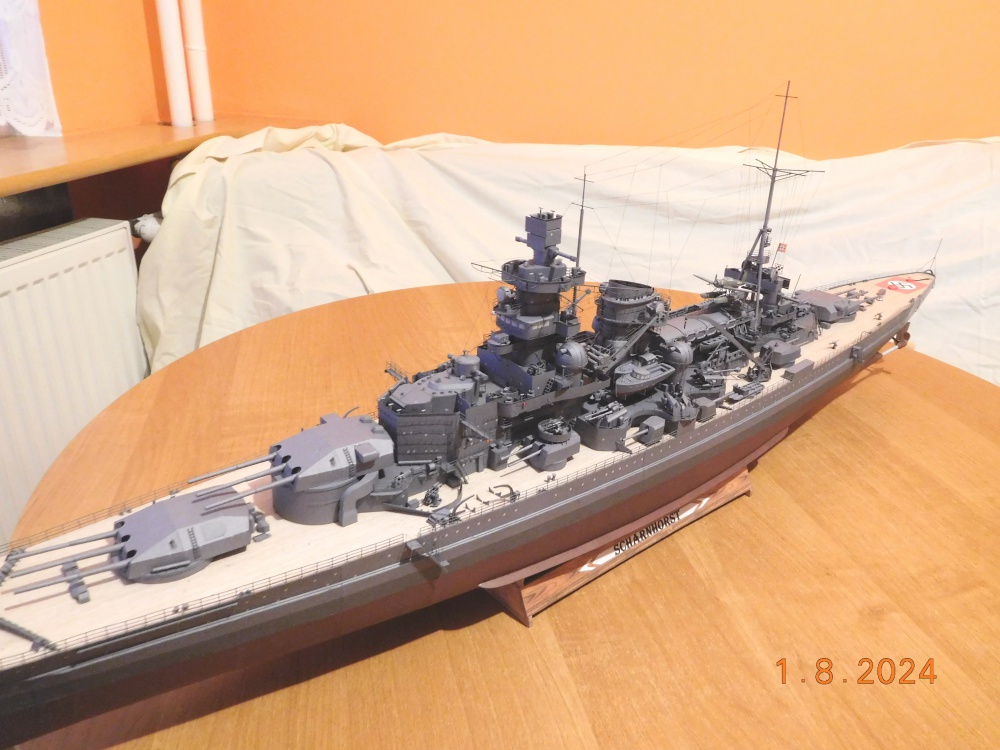 Scharnhorst (Plná velikost v novém okně) Scharnhorst