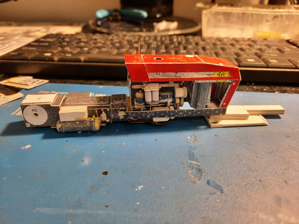 401100