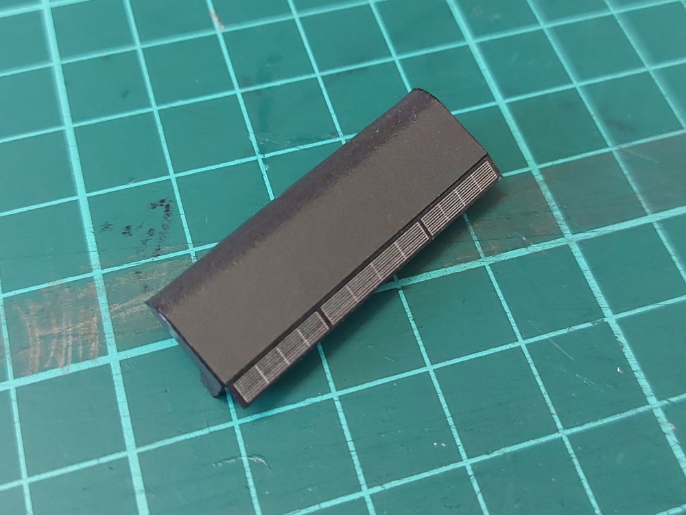 404530
