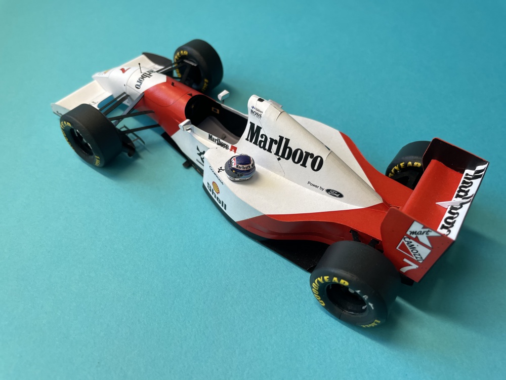 McLaren MP4/8 1993 (Plná velikost v novém okně) McLaren MP4/8 1993